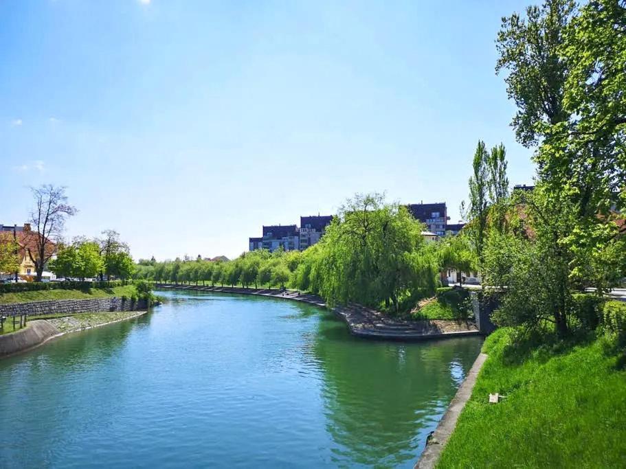 Krakovo By The River リュブリャナ エクステリア 写真